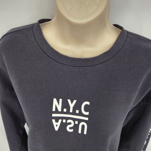 H&M Divided Long Sleeve T-Shirt Women's Size Medium Black N.Y.C. U.S.A. - Picture 4 of 7